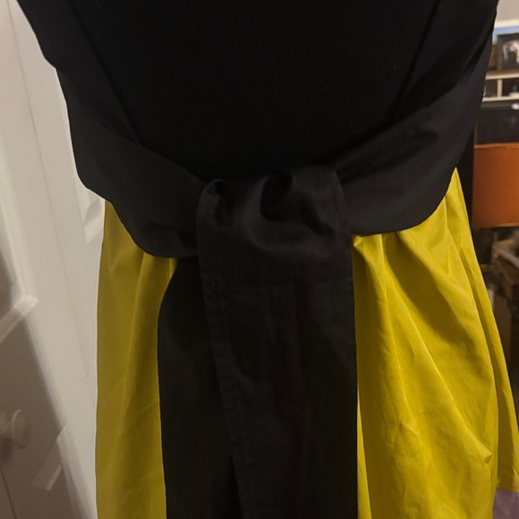 Kate Spade Scallop Blocked Midi Dress with Bow - Picture 4 of 8